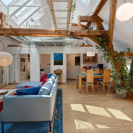 Kuenstlernest Im Winzerort דירה ווגטסבורג