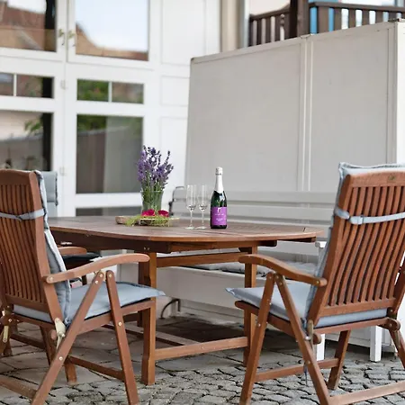 Kuenstlernest Im Winzerort דירה